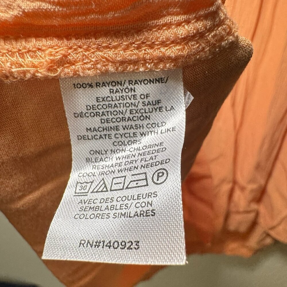 Loft Cutout Bohemian Flutter Sleeve Tee Size Medium Peach Round Neck - Picture 6 of 8